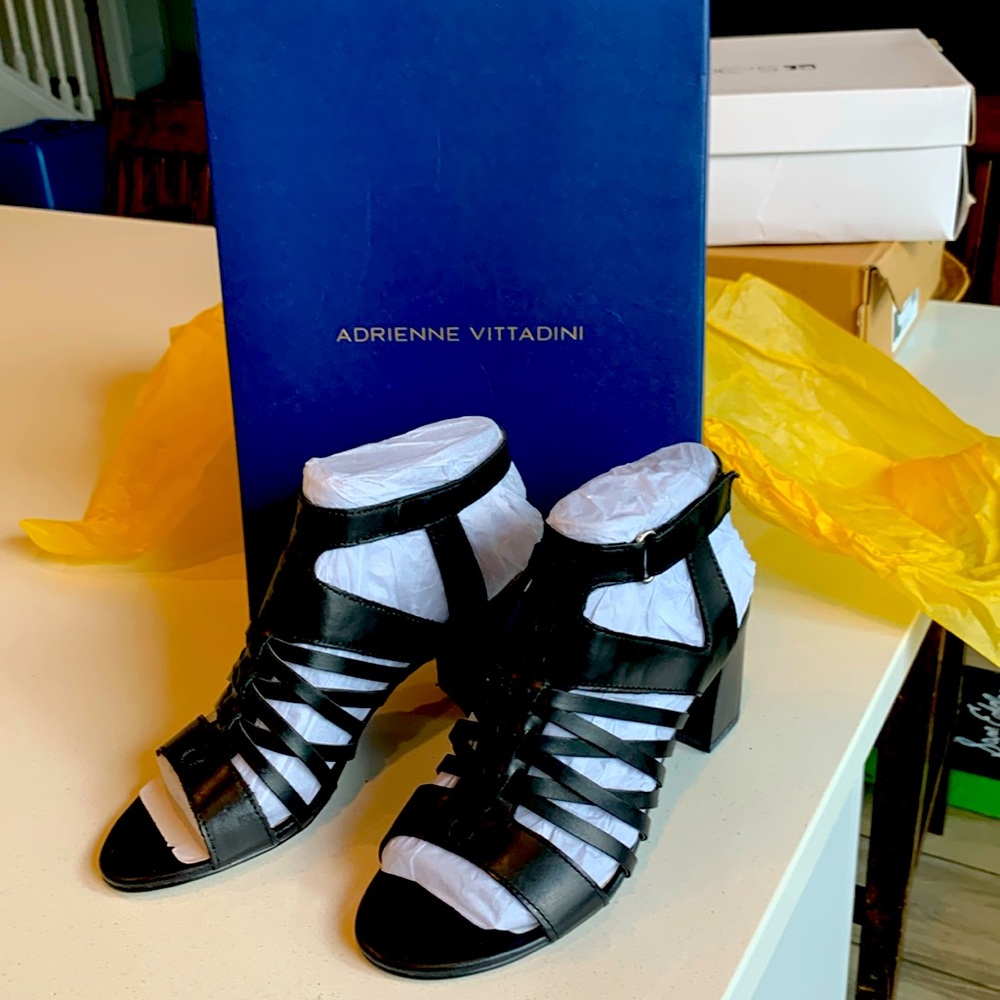 Adrienne Vittadini black block heel